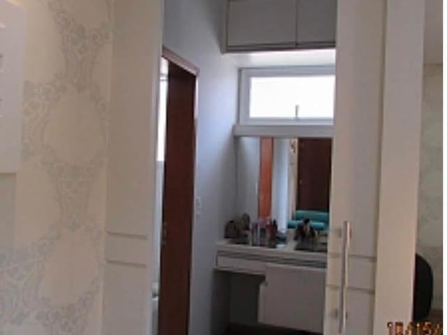 Foto do Casa - Casa com 4 dormitórios à venda, 323 m² por R$ 1.900.000,00 - Jardim das Colinas - São José dos Campos/SP | RUSSI IMÓVEIS