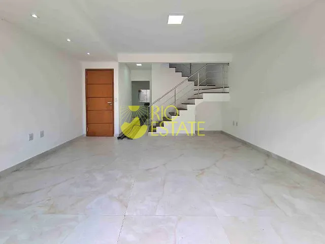 Casa com 170m² 3 quartos e 3 banheiros, à venda, no bairro São João Batista em Volta Redonda