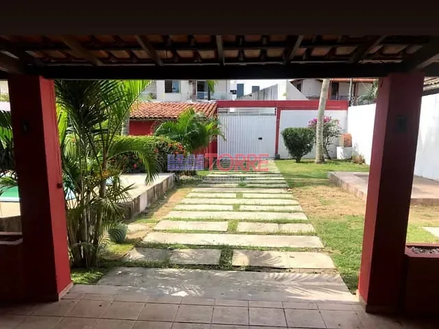 Casa 4 quartos e 3 banheiros, à venda ou para alugar, no bairro Jardim Atlântico em Ilhéus