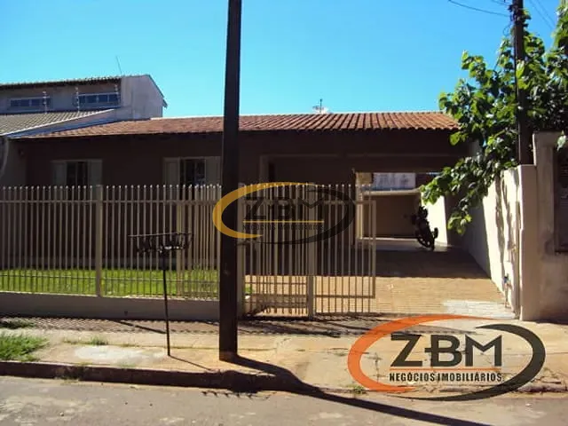Casa com 290m² 4 quartos e 2 banheiros, à venda, no bairro Conjunto Santa Rita 7 em Londrina
