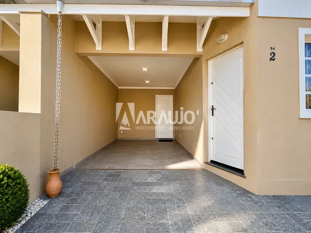 Casa com 473m² 3 quartos e 2 banheiros, à venda, no bairro Ressacada em Itajaí