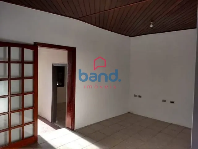 Casa com 100m² 2 quartos e 1 banheiro, para alugar, no bairro Centro em Porto Feliz
