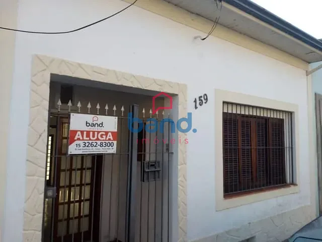 Casa com 100m² 2 quartos e 1 banheiro, para alugar, no bairro Centro em Porto Feliz