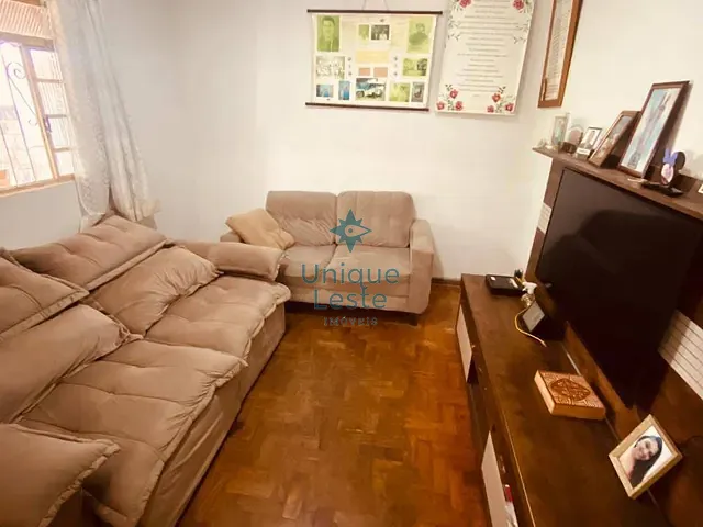 Casa 6 quartos e 3 banheiros, à venda, no bairro Nova Vista em Sabará