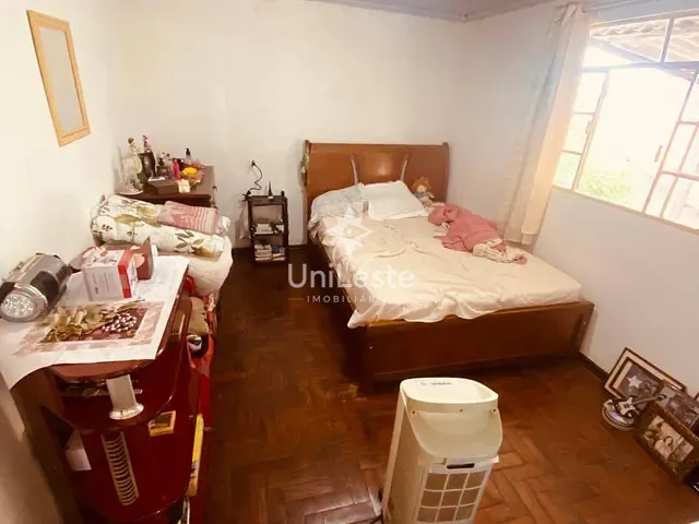 Casa 6 quartos e 3 banheiros, à venda, no bairro Nova Vista em Sabará