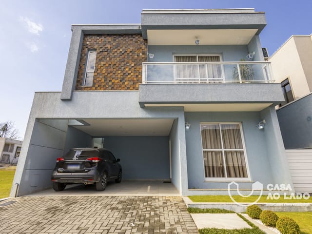 Casa 4 quartos e 4 banheiros, à venda, no bairro Santa Cândida em Curitiba