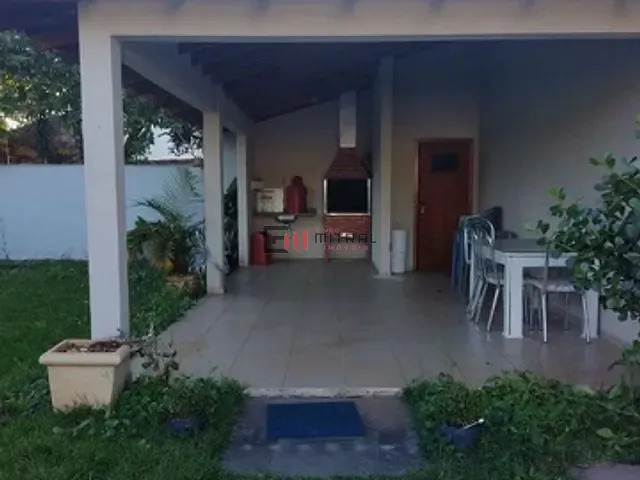Casa 3 quartos e 2 banheiros, à venda, no bairro Aragarça em Londrina