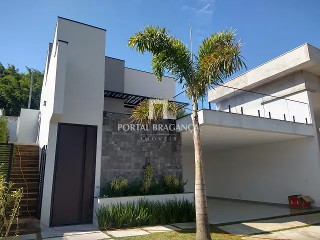 Casa com 450m² 3 quartos e 5 banheiros, à venda ou para alugar, no bairro Condomínio Vale das Águas em Bragança Paulista