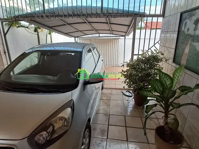 Casa com 350m² 3 quartos e 1 banheiro, à venda, no bairro Lorival Parente em Teresina