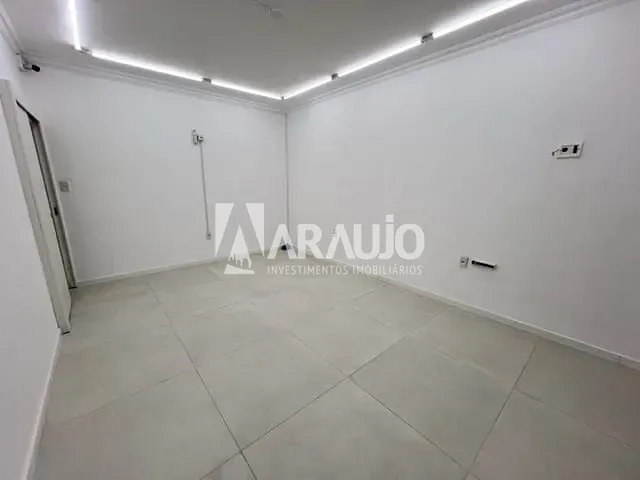 Casa com 426m² 4 quartos e 4 banheiros, à venda, no bairro Centro em Itajaí