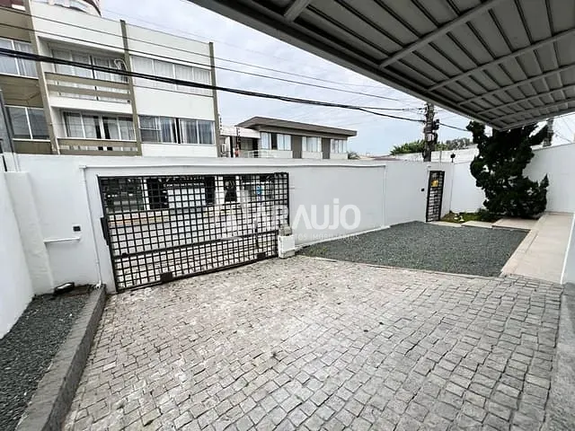 Casa com 426m² 4 quartos e 4 banheiros, à venda, no bairro Centro em Itajaí