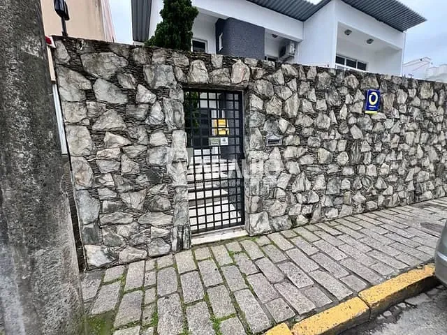 Casa com 426m² 4 quartos e 4 banheiros, à venda, no bairro Centro em Itajaí