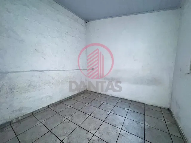 Casa 2 quartos e 1 banheiro, para alugar, no bairro Veloso em Osasco