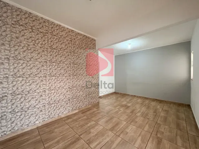 Casa 2 quartos e 1 banheiro, para alugar, no bairro Parque Clayton Malaman em Pirassununga