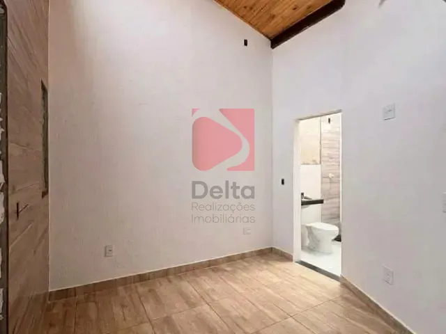 Casa 2 quartos e 1 banheiro, para alugar, no bairro Parque Clayton Malaman em Pirassununga