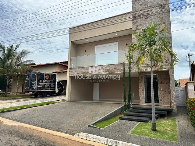 Casa com 305m² 3 quartos e 4 banheiros, à venda, no bairro Centro em Bela Vista de Goiás
