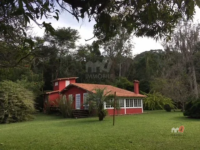 Casa com 6600m², à venda, no bairro Araras em Petrópolis
