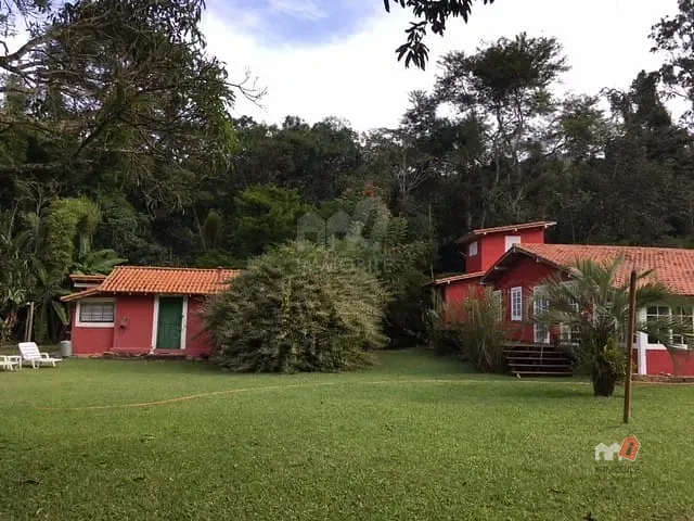 Casa com 6600m², à venda, no bairro Araras em Petrópolis