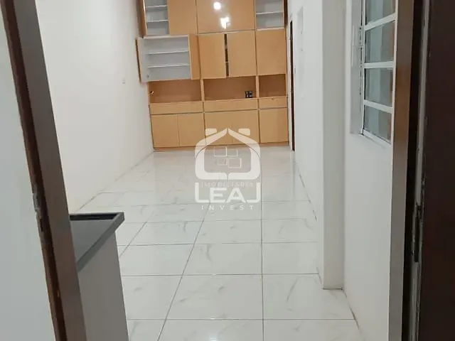 Casa com 205m² 3 quartos e 2 banheiros, para alugar, no bairro Jardim dos Lagos em São Paulo