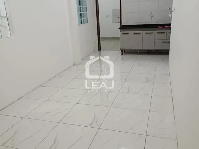 Casa com 205m² 3 quartos e 2 banheiros, para alugar, no bairro Jardim dos Lagos em São Paulo