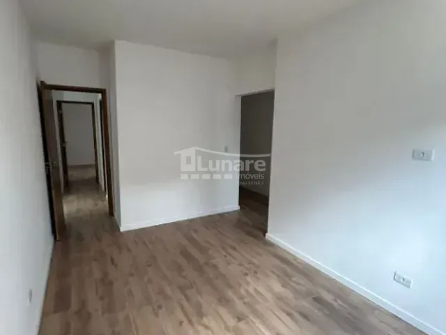 Casa com 150m² 3 quartos e 2 banheiros, à venda, no bairro Vila Lavínia em Mogi das Cruzes