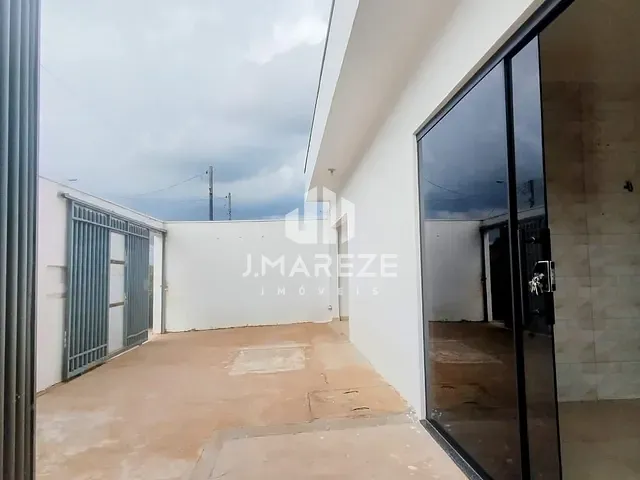 Casa com 360m² 5 quartos e 2 banheiros, à venda, no bairro Loteamento Residencial Tami em Apucarana