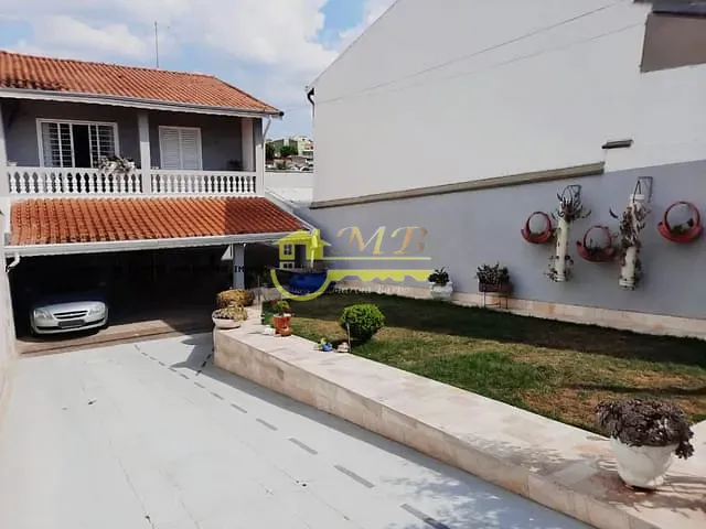 Casa com 240m² 3 quartos e 1 banheiro, à venda, no bairro Vila Aeroporto em Campinas