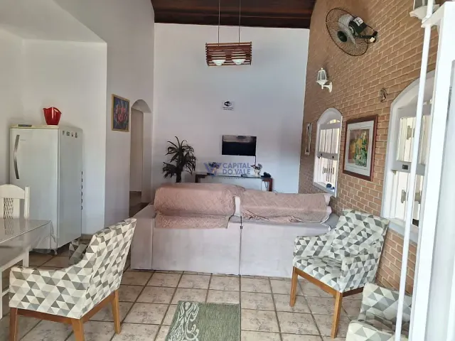 Casa com 360m² 4 quartos e 4 banheiros, à venda, no bairro Martim de Sá em Caraguatatuba