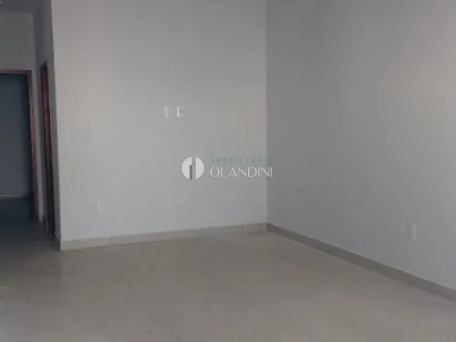 Casa com 210m² 3 quartos e 1 banheiro, à venda, no bairro Vila Nogueira em Artur Nogueira