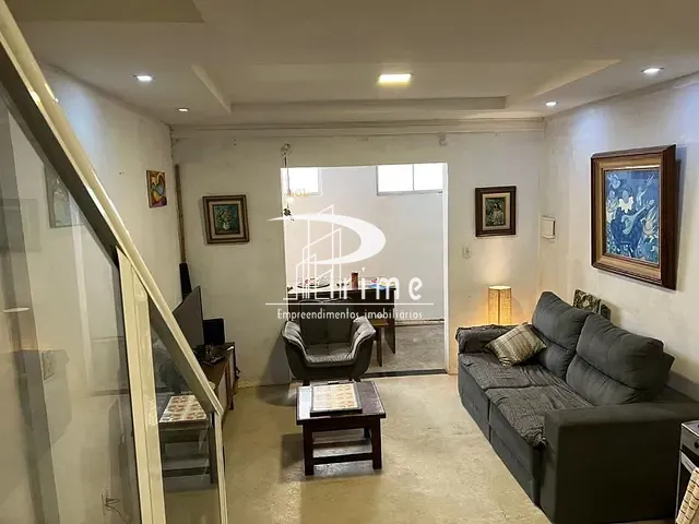 Casa com 160m² 2 quartos e 3 banheiros, à venda, no bairro Maralegre em Niterói