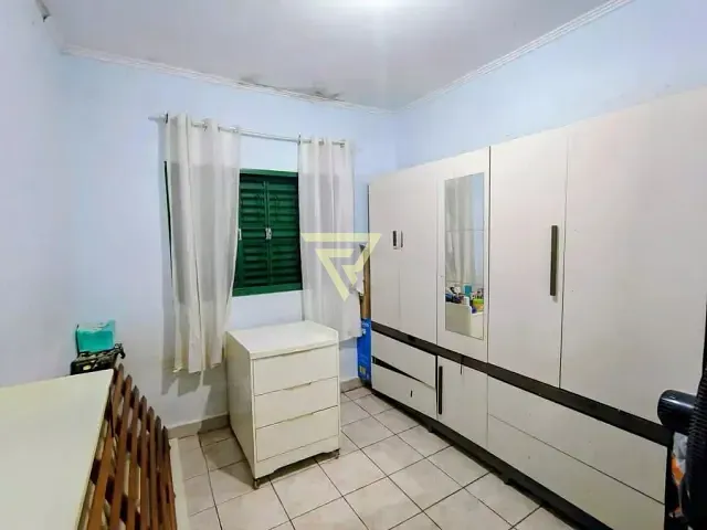 Casa com 200m² 3 quartos e 1 banheiro, à venda, no bairro Adelino Simioni em Ribeirão Preto