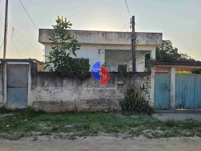 Casa com 360m² 3 quartos e 2 banheiros, à venda, no bairro Praia do Anil (Praia de Mauá) em Magé