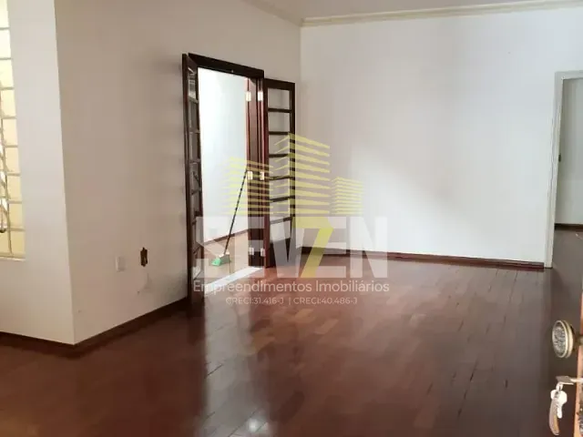 Casa com 242m² 3 quartos e 4 banheiros, à venda, no bairro Vila Santa Tereza em Bauru