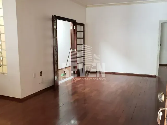 Casa com 242m² 3 quartos e 4 banheiros, à venda, no bairro Vila Santa Tereza em Bauru