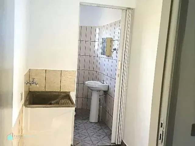 Casa com 50m² 1 quarto e 1 banheiro, para alugar, no bairro Vila Cruz das Almas em São Paulo