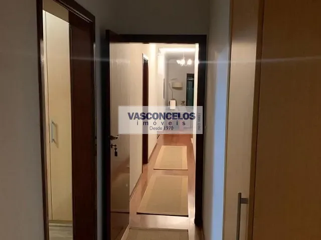 Casa com 758m² 4 quartos e 5 banheiros, à venda, no bairro Jardim das Colinas em São José dos Campos