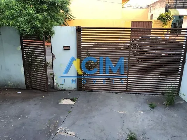 Casa com 250m², à venda, no bairro Nova Jaguariúna em Jaguariúna
