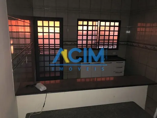 Casa com 250m², à venda, no bairro Nova Jaguariúna em Jaguariúna