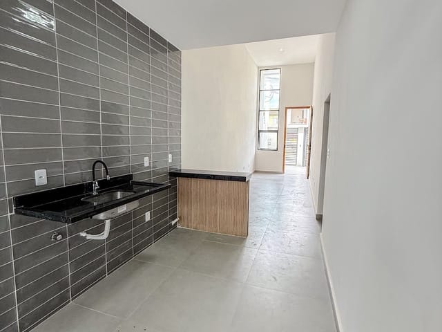 Casa com 100m² 2 quartos e 2 banheiros, à venda, no bairro Lagoa em Macaé