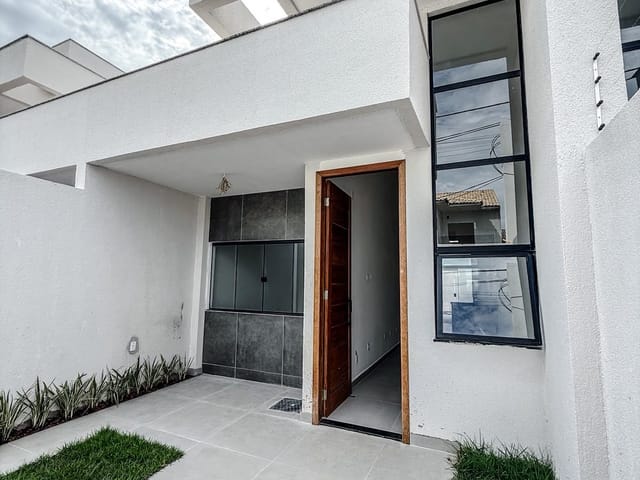 Casa com 100m² 2 quartos e 2 banheiros, à venda, no bairro Lagoa em Macaé