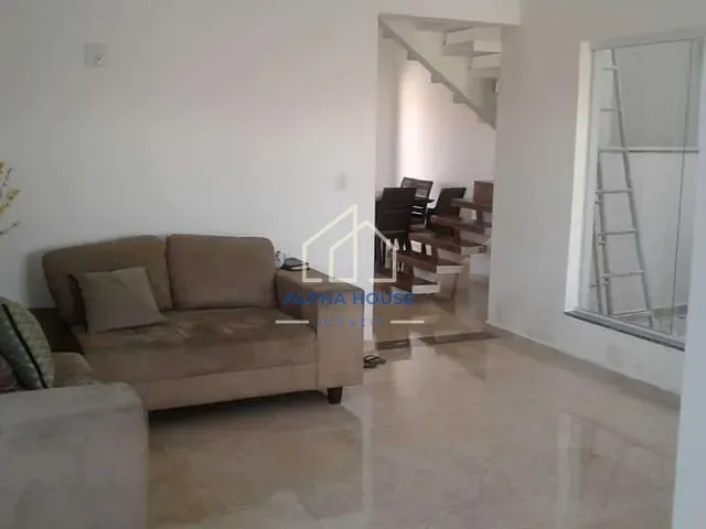 Casa 3 quartos e 2 banheiros, à venda, no bairro Residencial Vila Romana em Pindamonhangaba