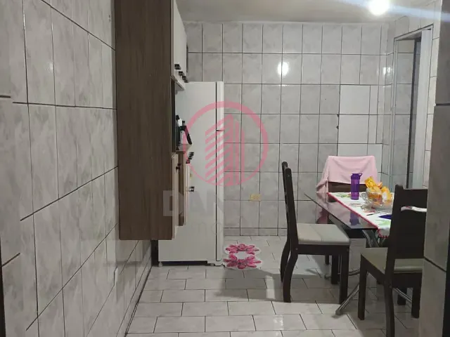 Casa com 125m² 2 quartos e 2 banheiros, à venda, no bairro Jardim das Flores em Osasco