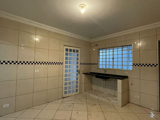 Casa com 231m² 4 quartos e 2 banheiros, para alugar, no bairro Parque Residencial Jaguari em Americana