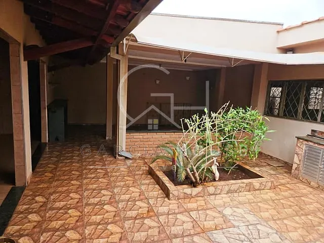 Casa com 244m² 2 quartos e 3 banheiros, à venda, no bairro Jardim Herculano Fernandes em Ribeirão Preto