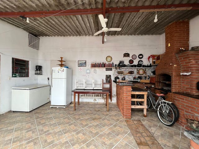 Casa com 250m² 3 quartos e 1 banheiro, à venda, no bairro Jardim Maracanã em Campinas
