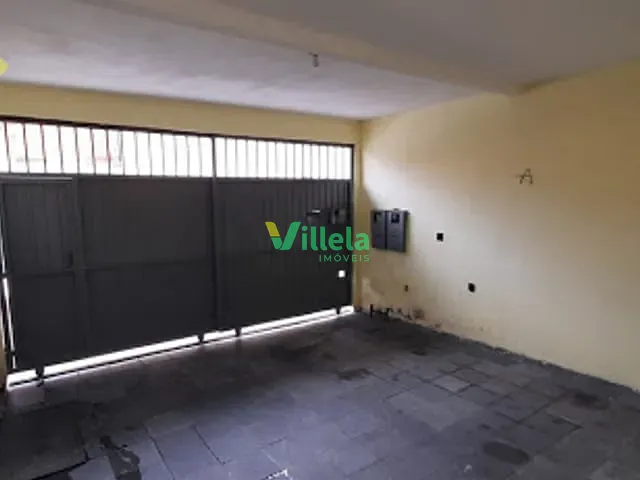 Casa 2 quartos e 1 banheiro, à venda, no bairro Jardim Itaquá em Itaquaquecetuba