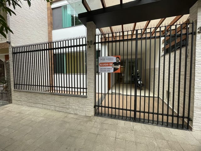 Casa 3 quartos e 3 banheiros, para alugar, no bairro Vila Domingos Lopes em Cataguases