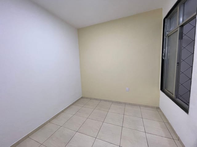 Casa 3 quartos e 3 banheiros, para alugar, no bairro Vila Domingos Lopes em Cataguases