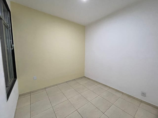 Casa 3 quartos e 3 banheiros, para alugar, no bairro Vila Domingos Lopes em Cataguases