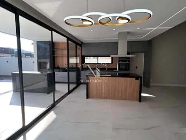 Casa com 360m² 4 quartos e 2 banheiros, à venda, no bairro Inoã (Inoã) em Maricá